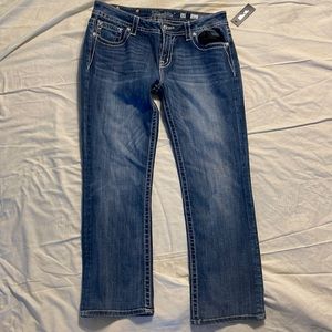 Women’s Miss Me Signature Straight Jeans NWT Size 33